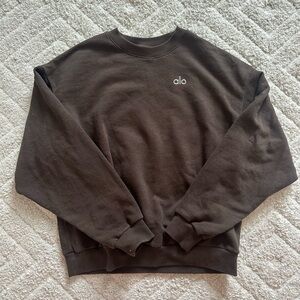 ALO Yoga Accolade Crew Neck Pullover